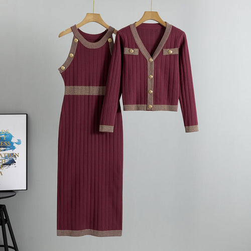 Azure Set of Dress and Cape In Maroon