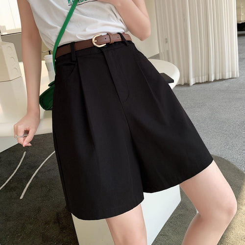 Sutton Statement Shorts With Belt In Black