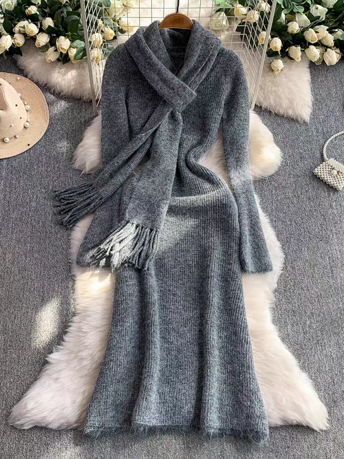 Micola Woolen Dress With Scarf In Grey