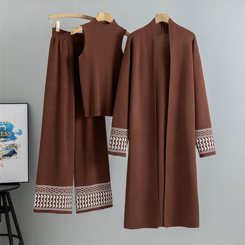 Esra Luxe Winter Coord Set With Cape