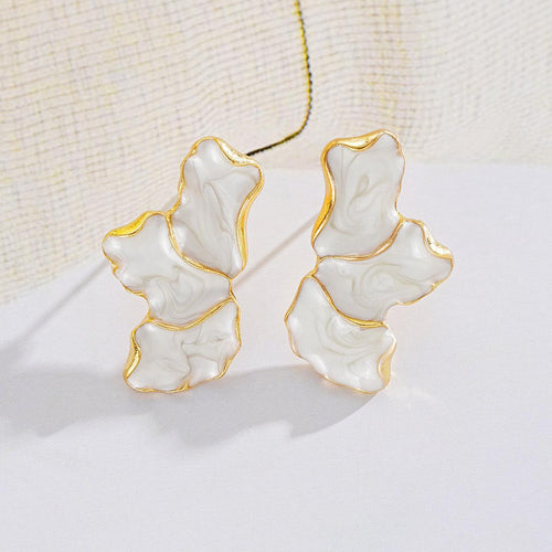 Lyra Resin Leaf Earring