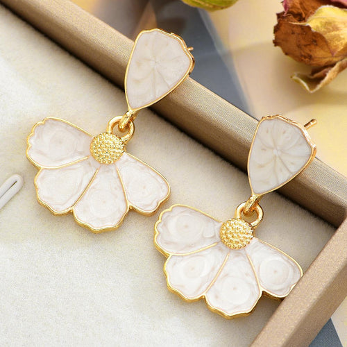 Lux Resin Flower Earring
