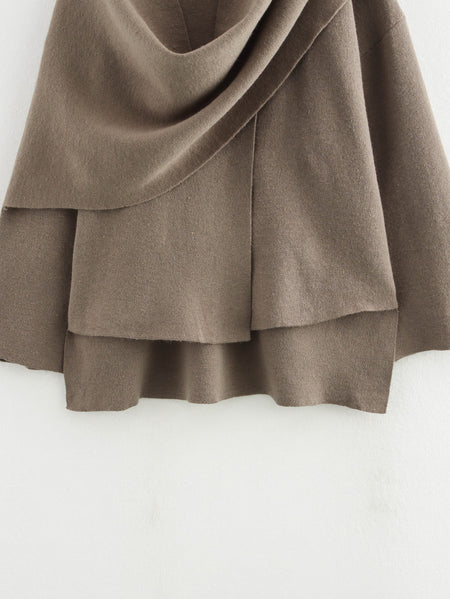 Essie Vintage Woolen Short Coat With Scarf In Beige