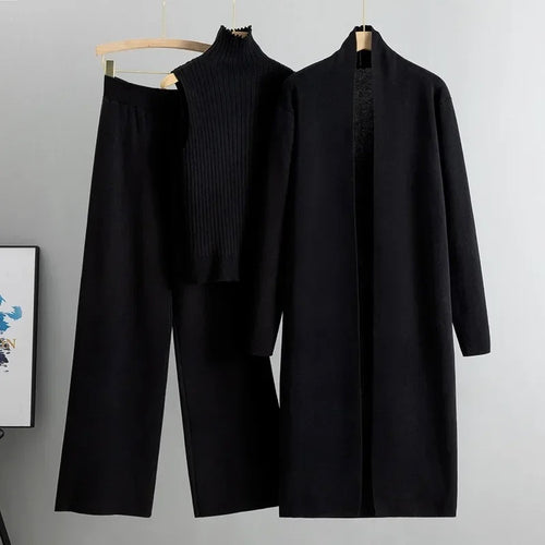 Aubrey Luxe Winter Coord Set with Cape In Black