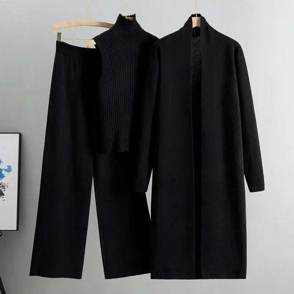 Aubrey Luxe Winter Coord Set with Cape In Black