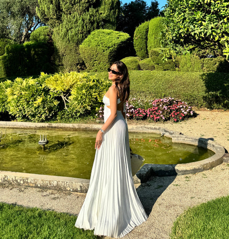 Hay Luxe Pleated Flowy Maxi Dress In White