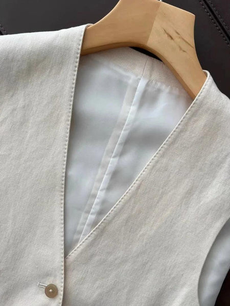 Brizo Statement Vest Suit With Pants In Beige - close-up of vest neckline and lining detail - Miss Mosa By Akanksha