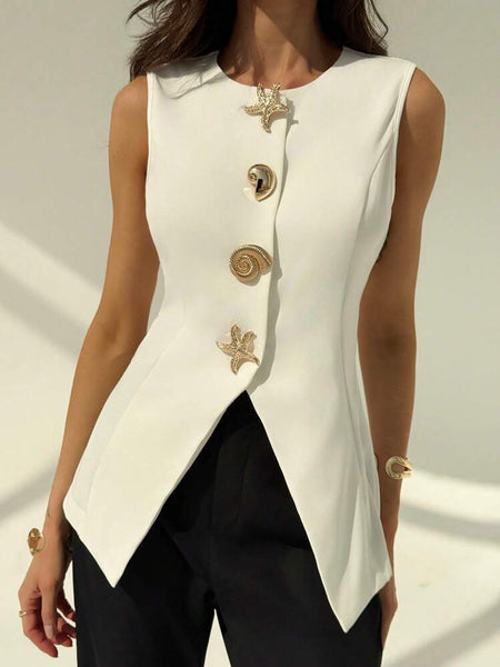 Carlotta Statement Starfish Top - close-up shot on model, off-white - Miss Mosa By Akanksha