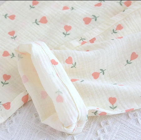 Cresta Cotton Nightsuit In Off-White - close-up of fabric print detail - Miss Mosa By Akanksha