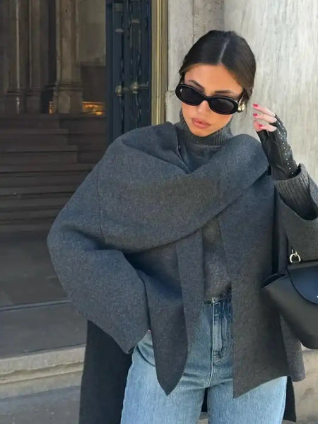 Essie Vintage Woolen Short Coat With Scarf In Grey