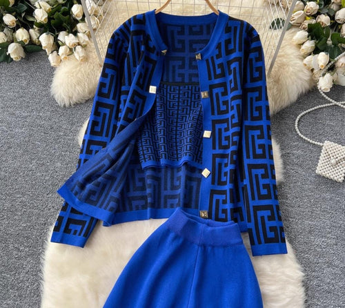 Dara Printed Coord Set With Cape