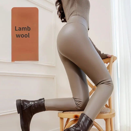 Roy Leather Slimming Premium Fleece Leggings In Black