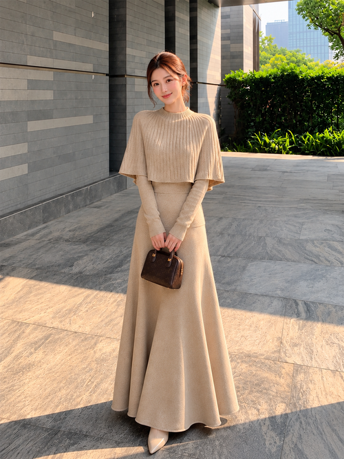 Amalfi 3Pcs Coord Skirt Set With Cape