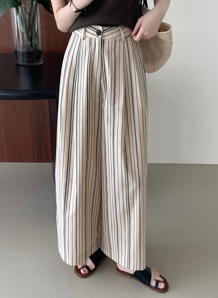 Elon Statement Striped Pants In Beige - front shot on model - Miss Mosa By Akanksha