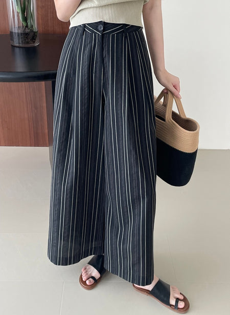 Elon Statement Striped Pants In Black - front shot on model - Miss Mosa By Akanksha