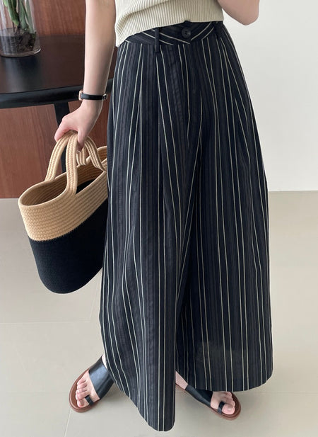 Elon Statement Striped Pants In Black - full-length front shot on model with white top - Miss Mosa By Akanksha