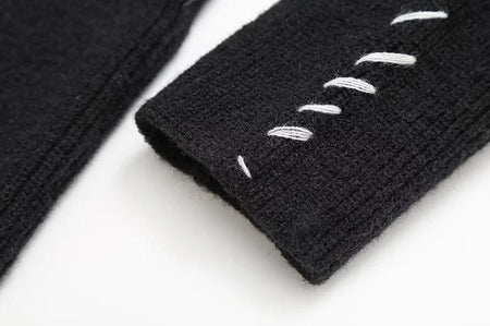 Fedora Oversized Sweater In Black - close-up of cuff stitch detail - Miss Mosa By Akanksha