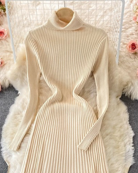 Flavie Premium Knitted Midi Dress In Cream
