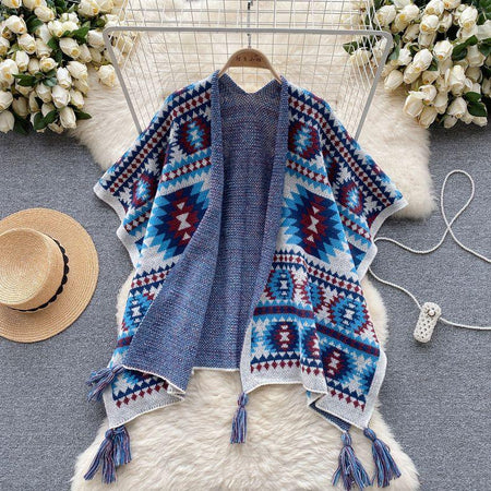 Violetta Vintage warm knitted Capes - Alamode By Akanksha