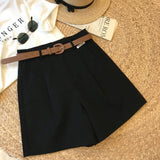 Sutton Statement Shorts With Belt In Black