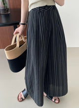 Elon Statement Striped Pants In Black