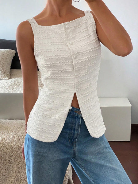 Ketta Statement Summer Top In White - front shot on model - Miss Mosa By Akanksha