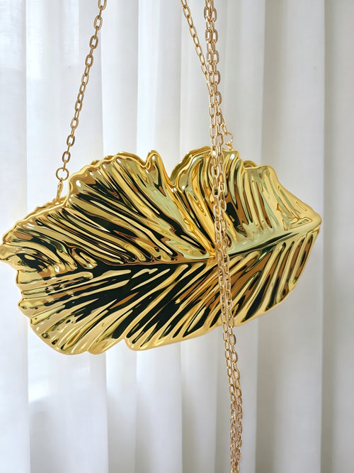 Leaf Clutch Bag With Chain