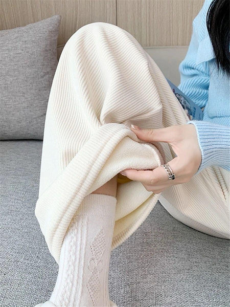 Marley Wide Leg Fleece Pants - close-up of fleece lining on model, cream - Miss Mosa By Akanksha