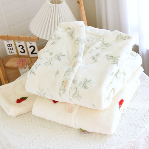 Moana Tropical Fleece Nightsuit In Off White