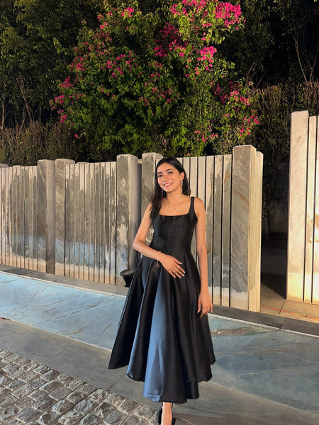 Rigata Holiday Statement Maxi Dress in Black - full-length shot on model, black - Miss Mosa By Akanksha