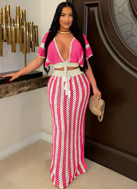 Sikoy Crochet Holiday Coord - Resortwear - front shot on model, pink and white - Miss Mosa By Akanksha