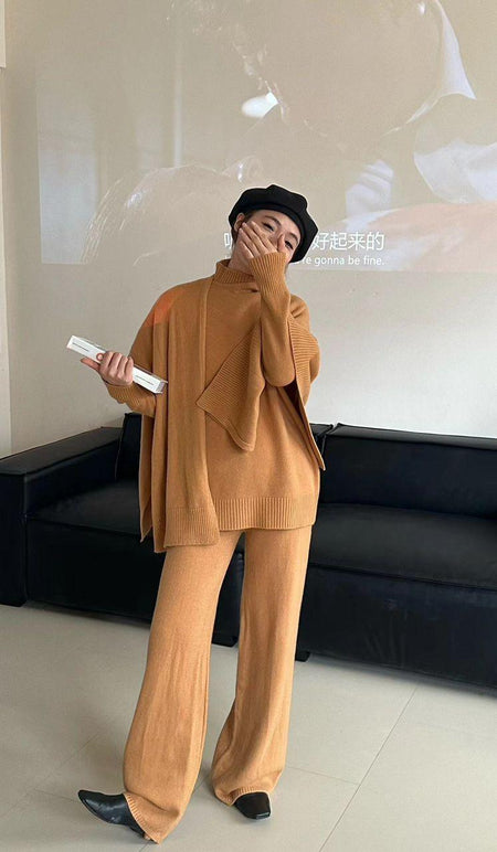 Ruby Luxe Coord with Scarf - Alamode By Akanksha