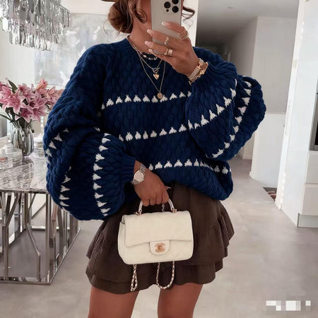 Aubin Statement Pullover