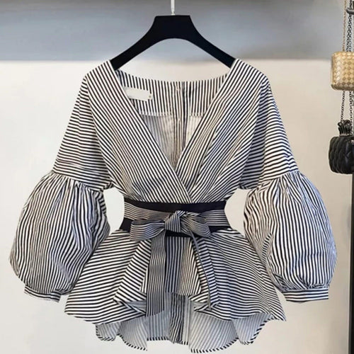 Bubble Sleeve Top With Belt