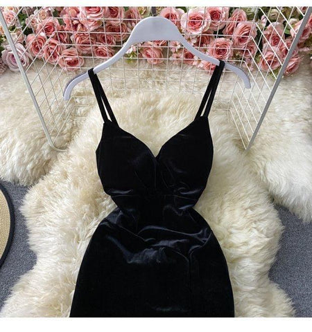 Harper Velvet Dress - close-up of bodice, black - Miss Mosa By Akanksha