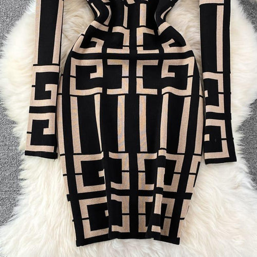 Hilda Statement Dress In Black