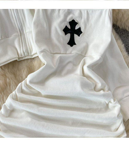 Holland Coord Set - close-up of cross applique, white - Miss Mosa By Akanksha