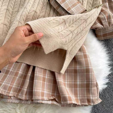 Jasmine Three Piece Set - close-up of knit vest, beige - Miss Mosa By Akanksha