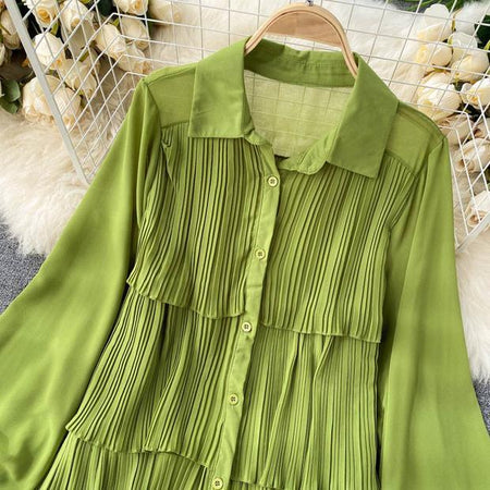 Loila Pleated Blouse - close-up of neckline, green - Miss Mosa By Akanksha