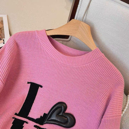 Love Sweaters - close-up of logo motif, pink - Miss Mosa By Akanksha
