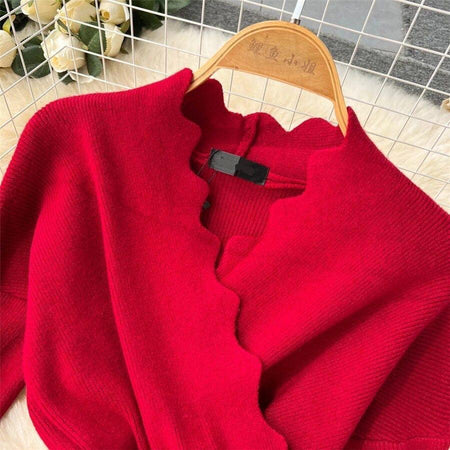 Lucas Woolen Dress - close-up of neckline, red - Miss Mosa By Akanksha