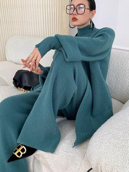 Luxury Collection Suarez Coord Set - lifestyle shot on model, teal - Miss Mosa By Akanksha