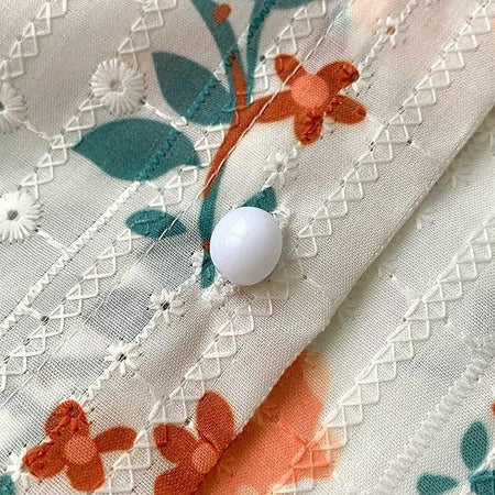 Susan Floral Blouse - close-up of button, multicolour - Miss Mosa By Akanksha