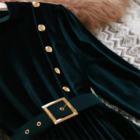 Velour Miranda Dress - close-up of buttons and belt, dark green - Miss Mosa By Akanksha