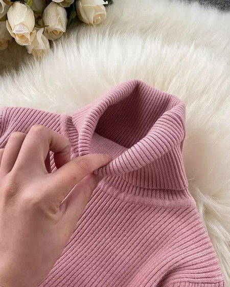 Waber Knitted Dress - close-up of neckline, pink - Miss Mosa By Akanksha